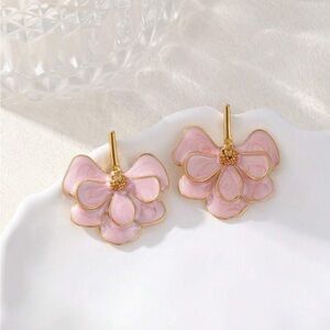 Pink Floral Earrings Q401